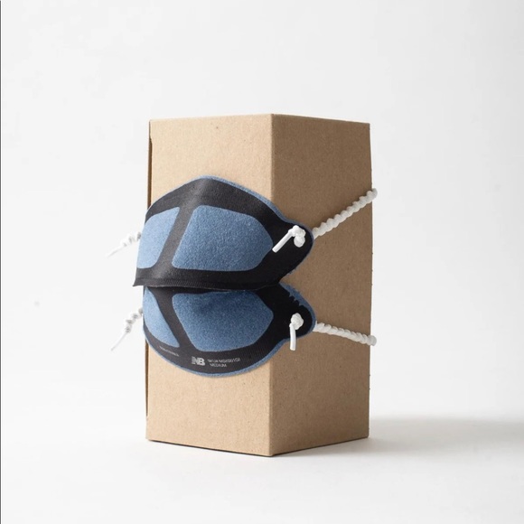 New Balance Face Mask - Picture 5 of 5